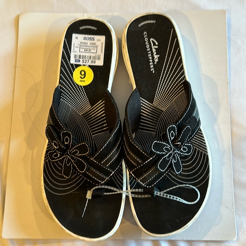 Clarks cloud steppers sandals size 9